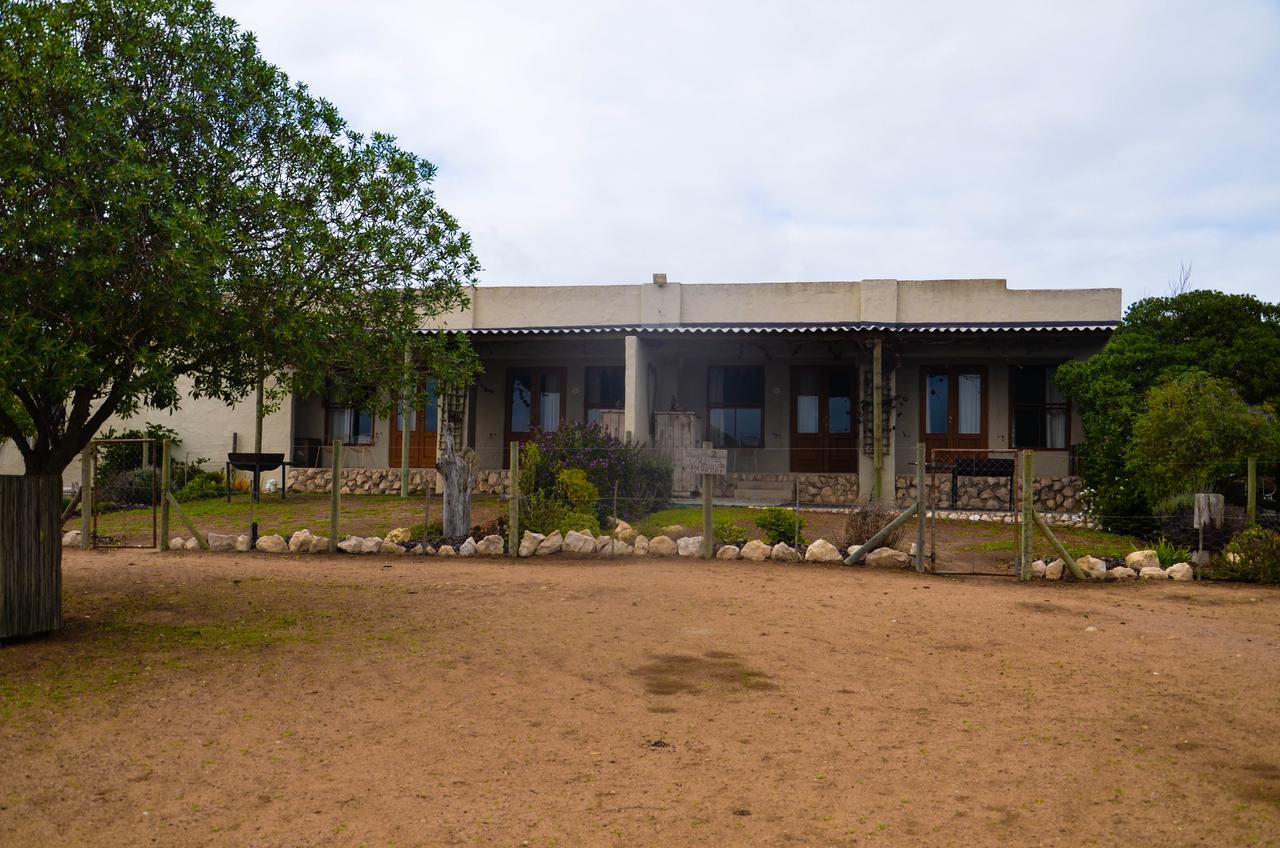لانجيبان The Stables Accommodation المظهر الخارجي الصورة